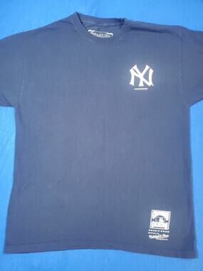 New York Yankees Mitchell & Ness Cooperstown Collection T-Shirt Men's Size L